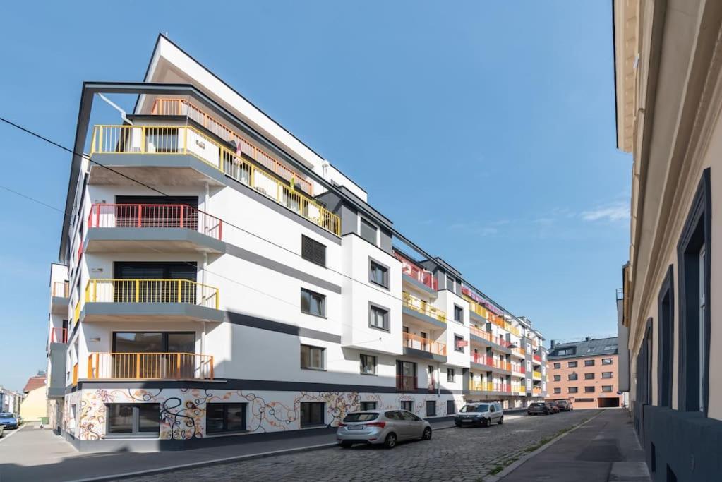 ウィーンNeu Und Hell In Zentraler Ruhelage Mit Parkplatzアパートメント エクステリア 写真