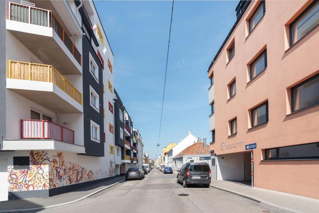 ウィーンNeu Und Hell In Zentraler Ruhelage Mit Parkplatzアパートメント エクステリア 写真