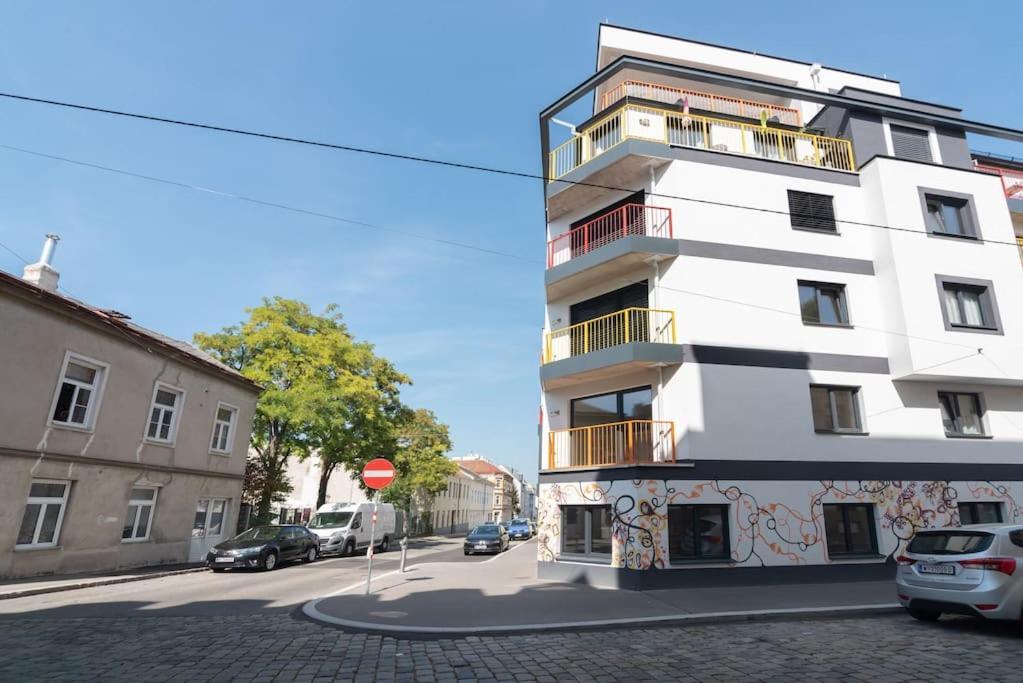 ウィーンNeu Und Hell In Zentraler Ruhelage Mit Parkplatzアパートメント エクステリア 写真